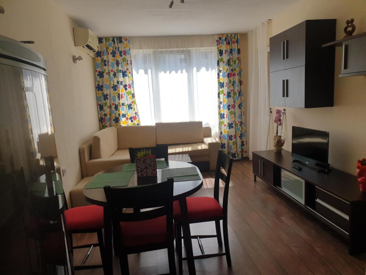 Sunny Apartment Μπουργκάς Εξωτερικό φωτογραφία